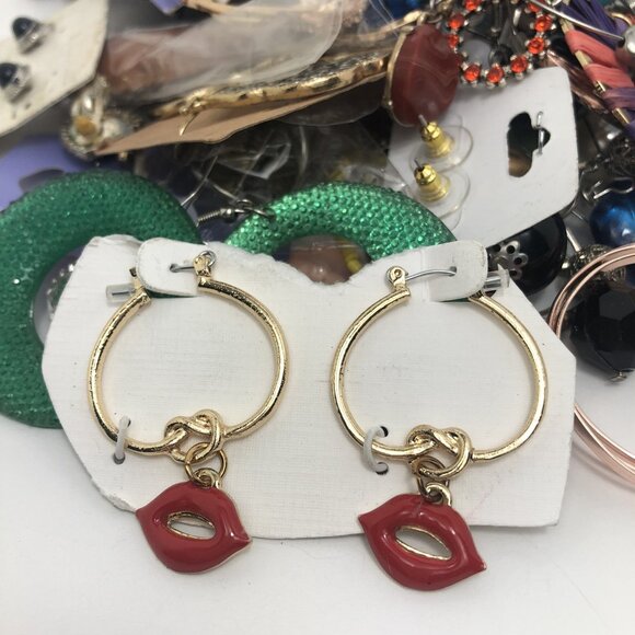 Earrings Lot Pairs Colorful Vintage To Now Craft Wear - Picture 3 of 13